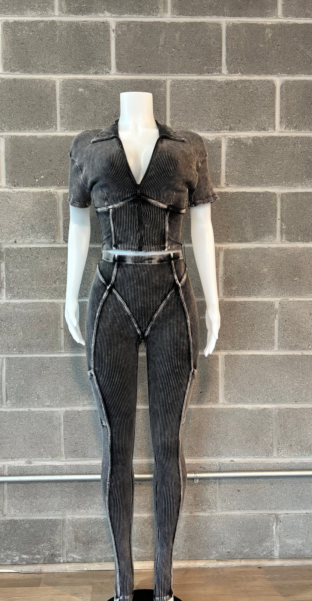 Black Washed Set
