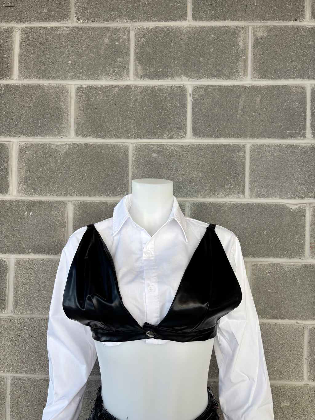 Cropped Collar Top / PU Leather Bra